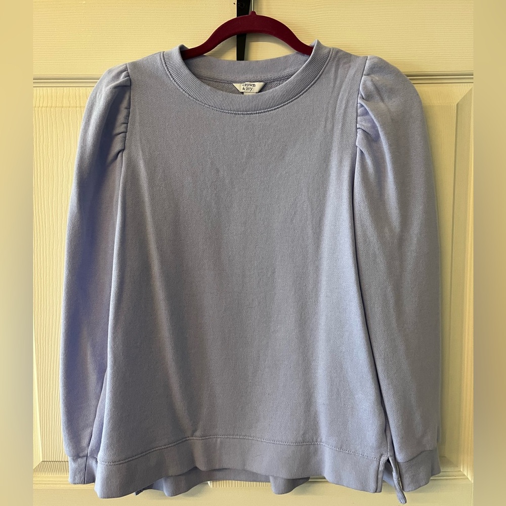 Crown & Ivy light lavender (perriwinkle)high low top size xs